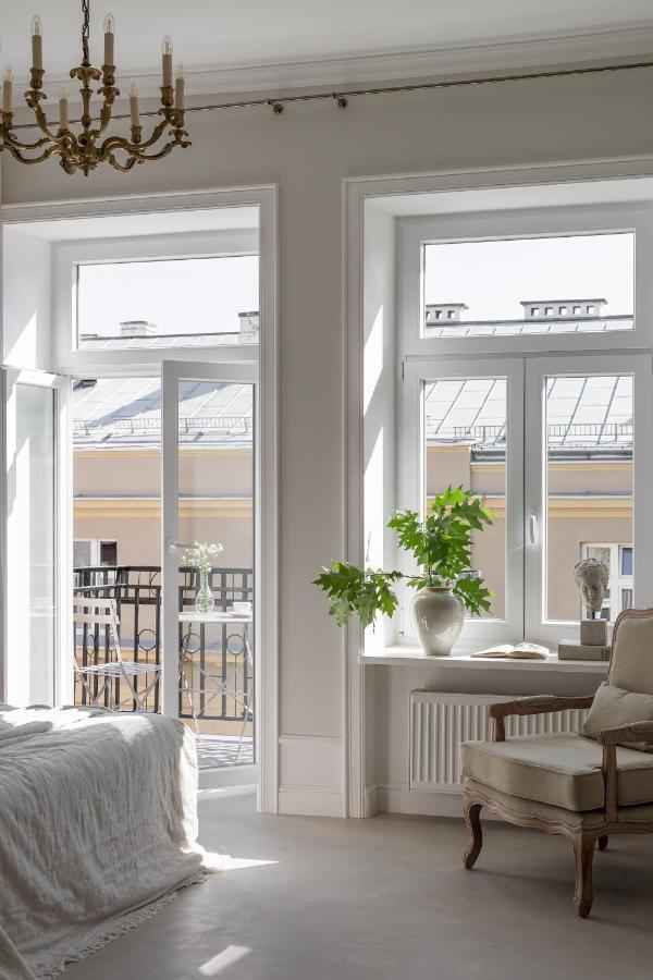 Apartment mit Balkon