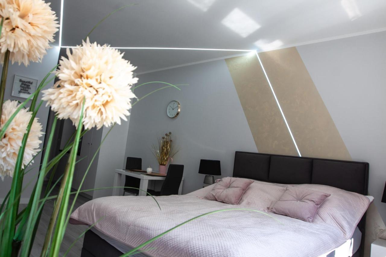 Apartment Silver