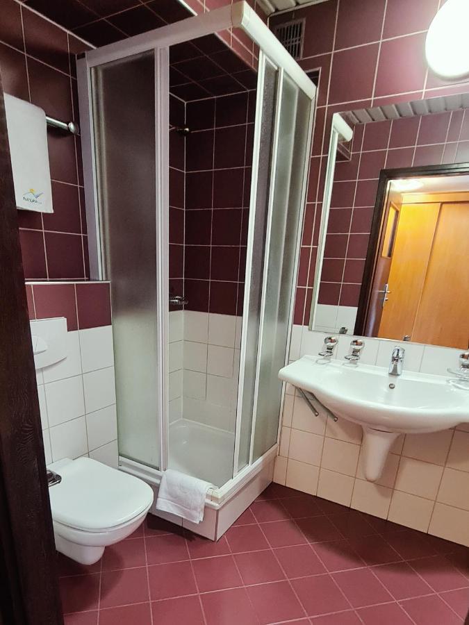 Double Room Private Bathroom