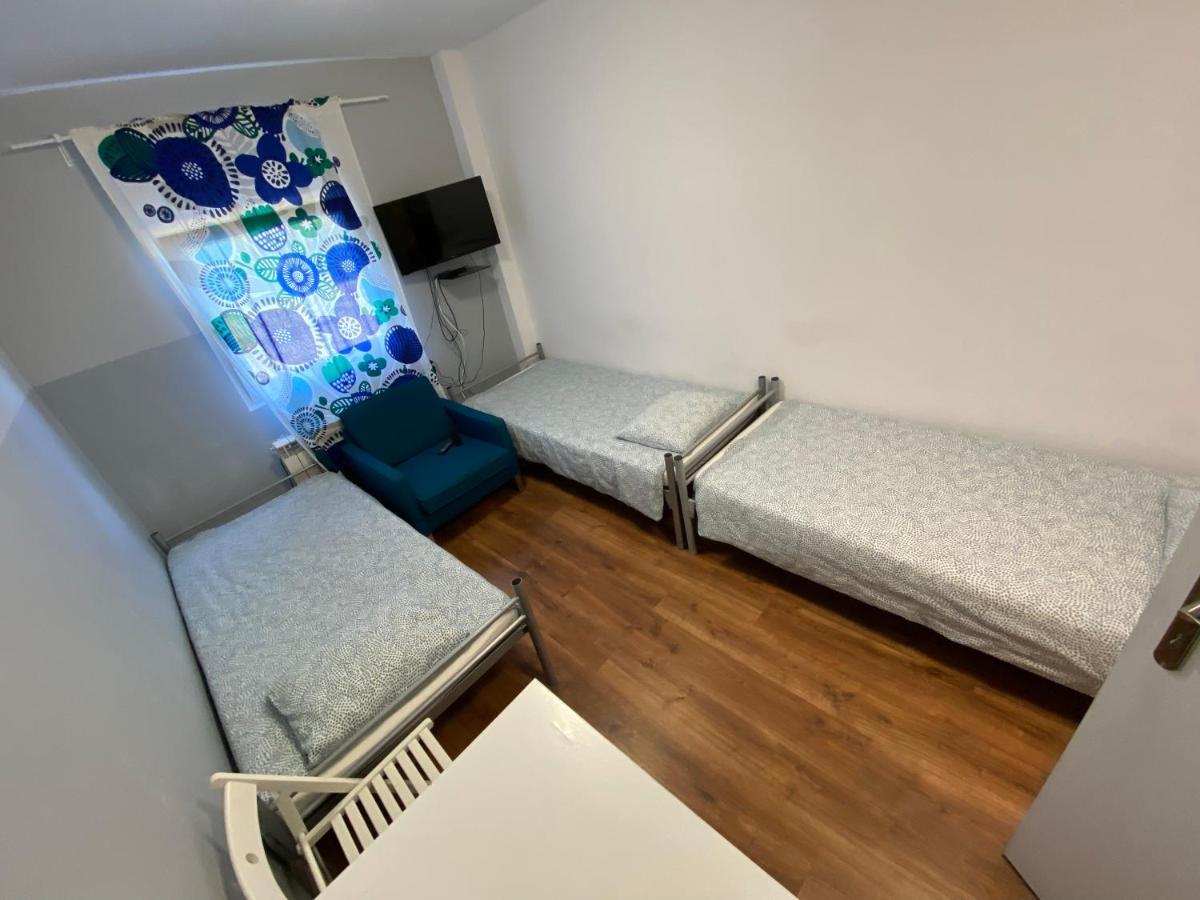 Basic Triple Room