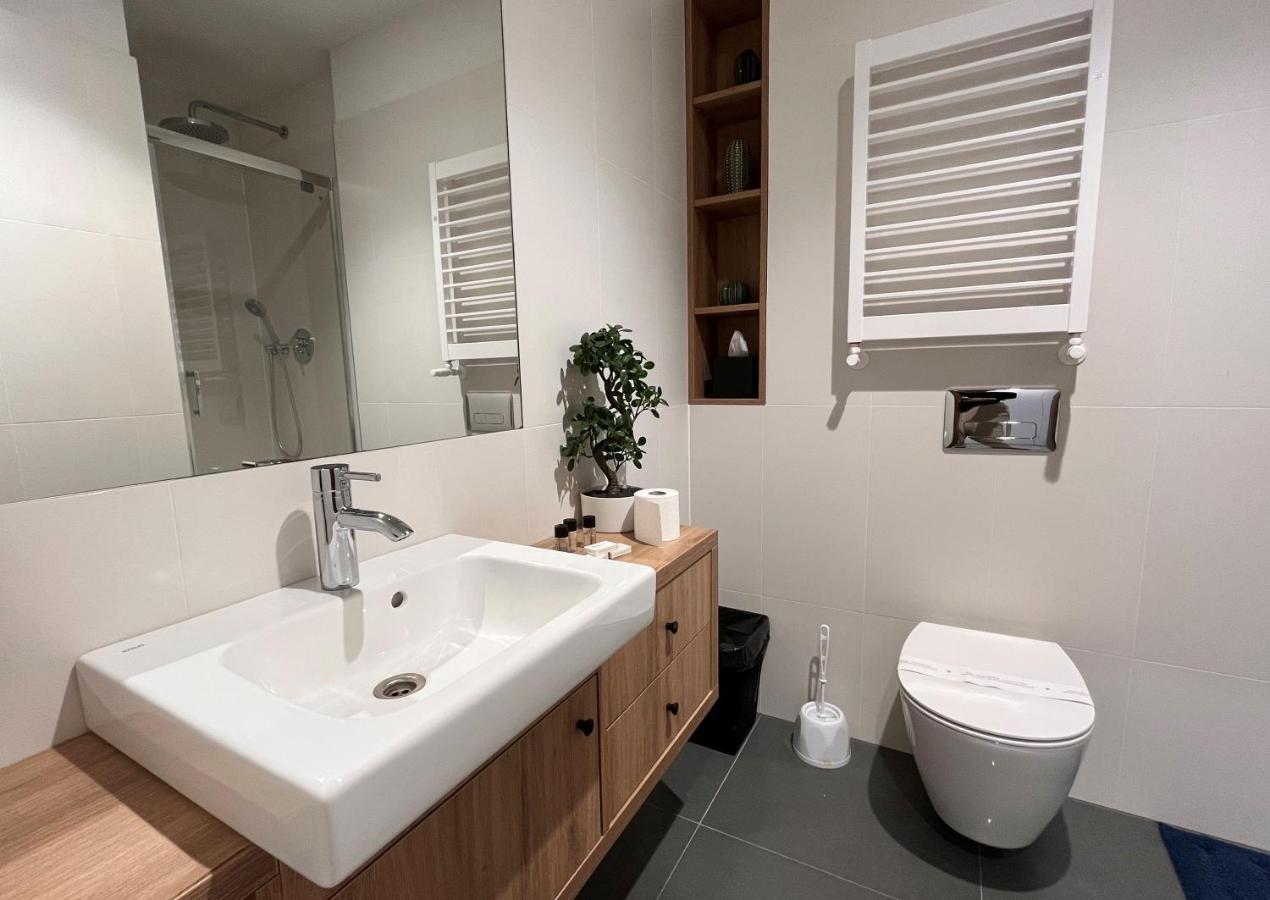 Triple Room Private Bathroom