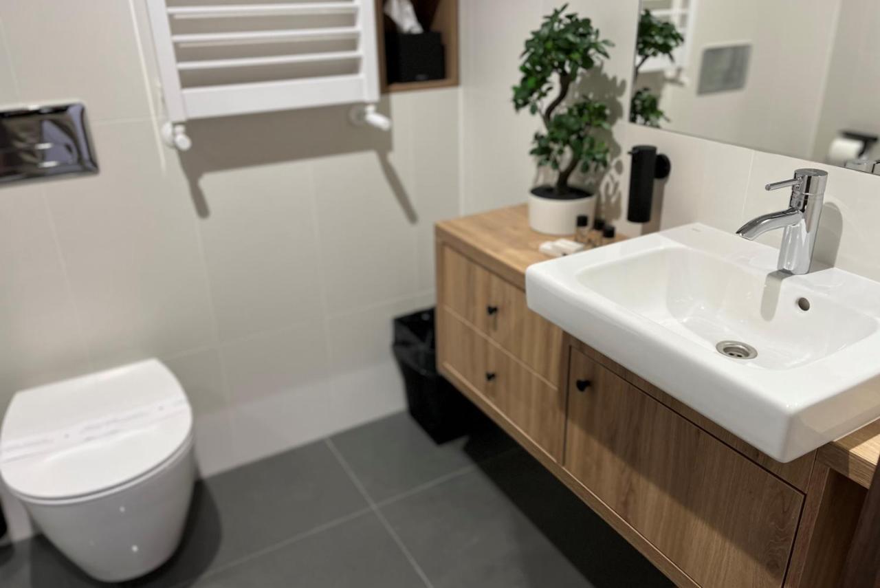 Triple Room Private Bathroom