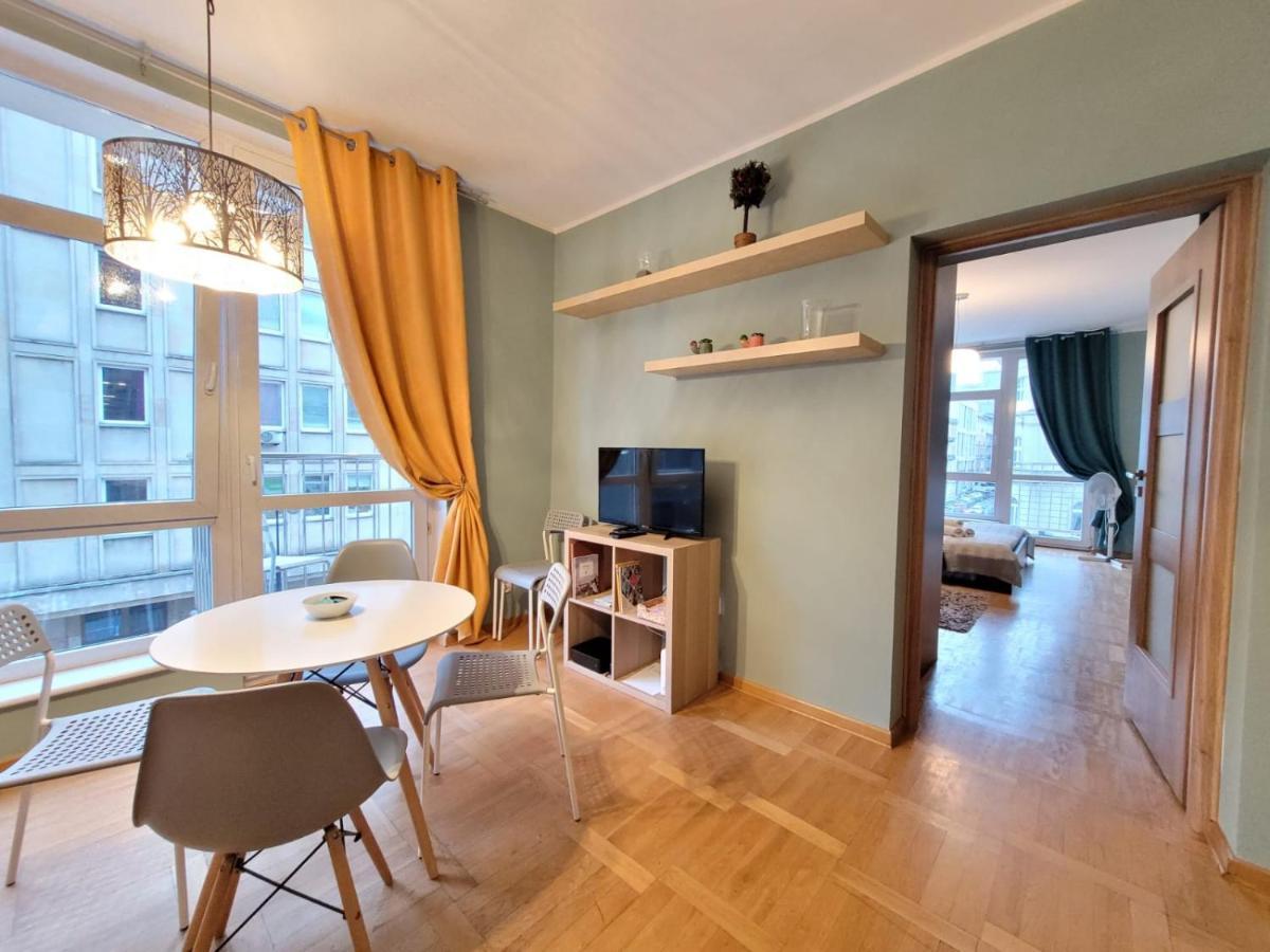 Apartment Nowogrodzka 8 Street