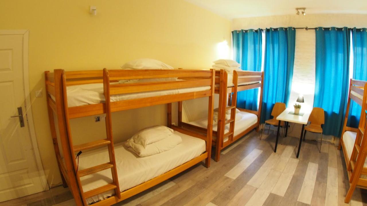Bed 8-Bed Mixed Dormitory Room