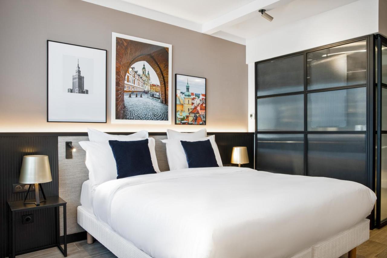 Superior Room 1 Queen Bed