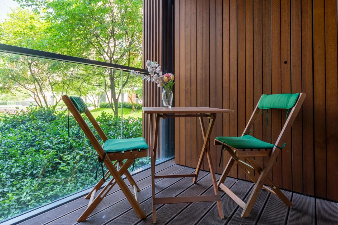 Studio Balcony
