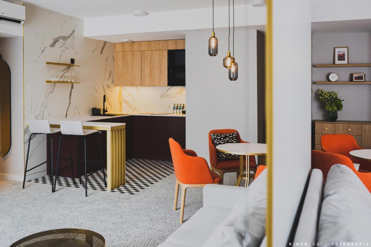 Apartment 1 King Bed 1 Sofa Bed
