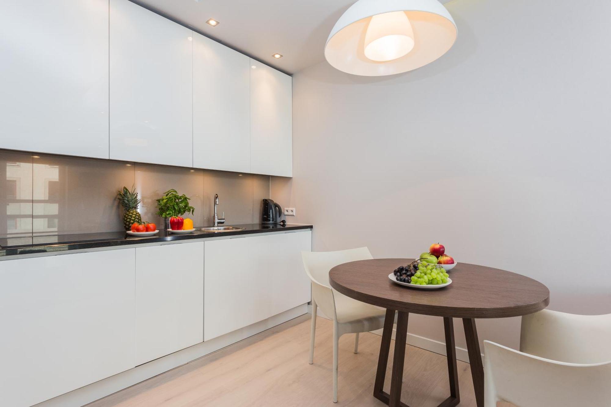 Superior One-Bedroom Apartment