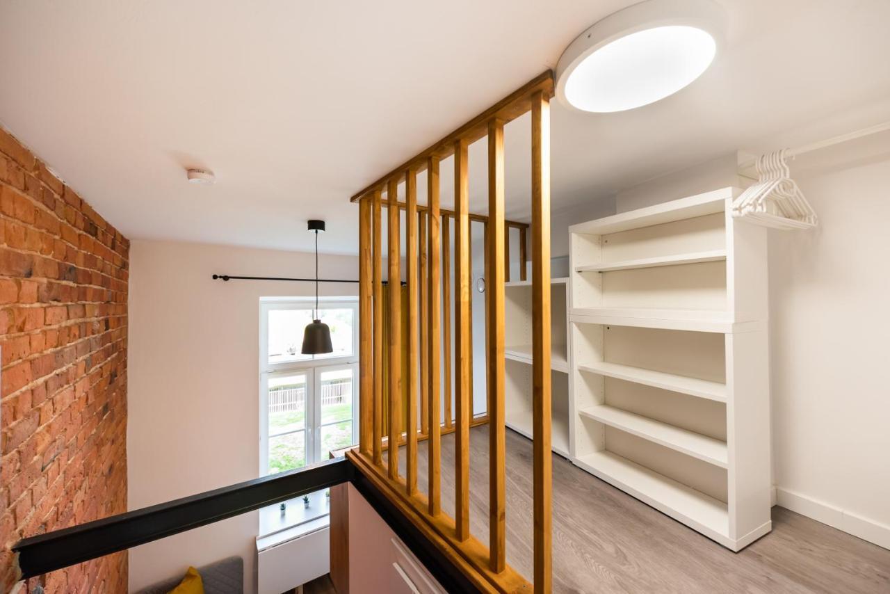 Studio Split Level