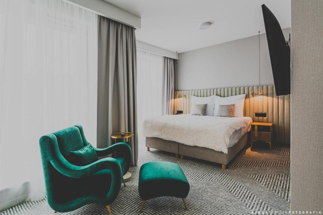 Junior Suite 1 King Bed With Balcony