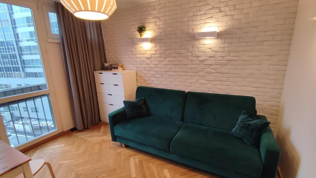 One-Bedroom Apartment Al Jana Pawla II 20