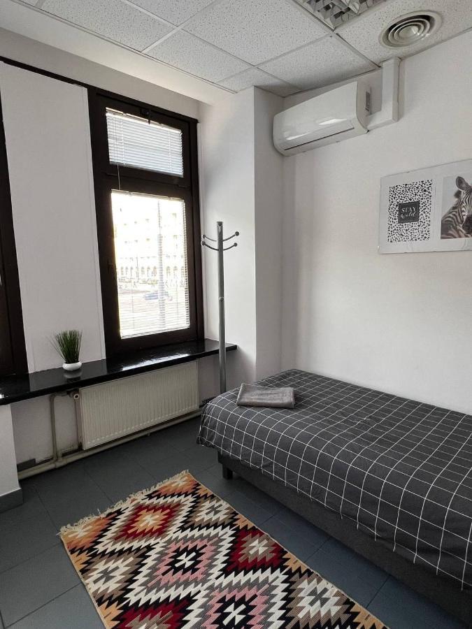Small Single Room