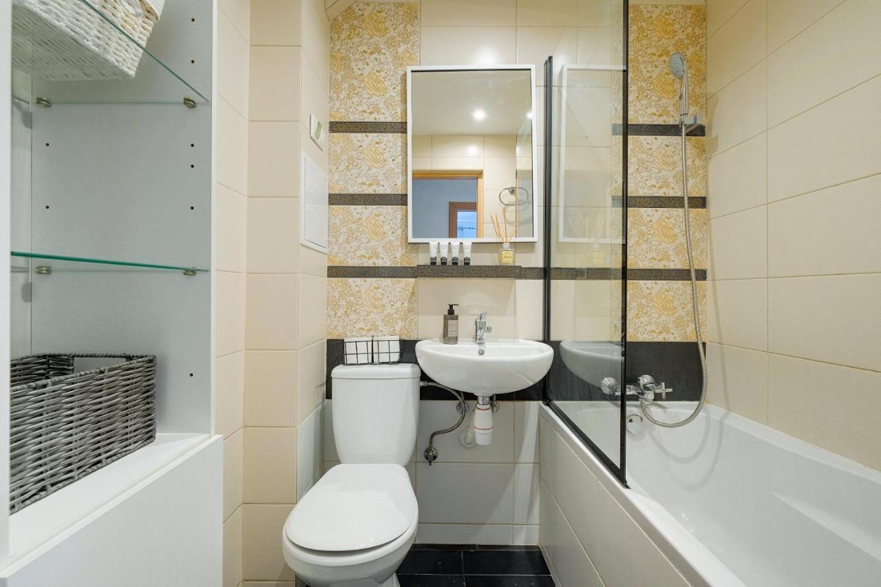 One-Bedroom Apartment Balcony