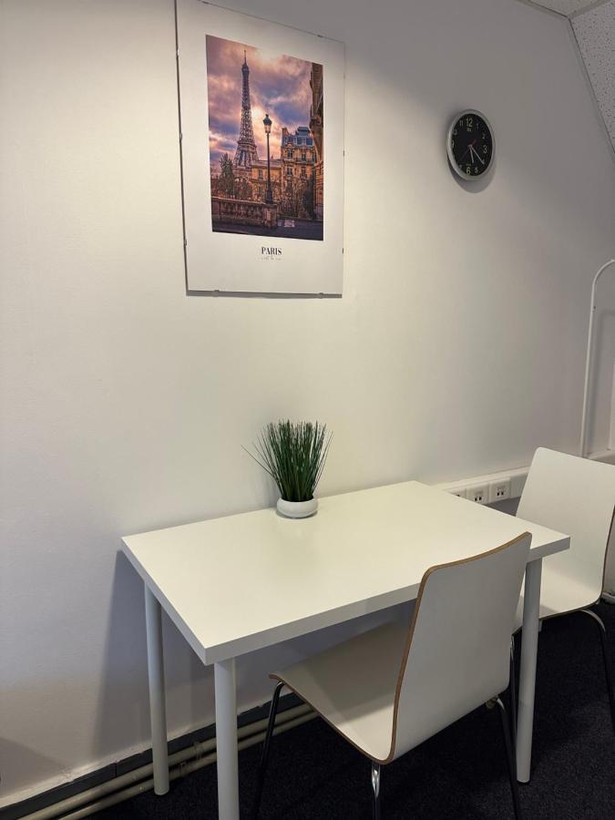 Small Single Room