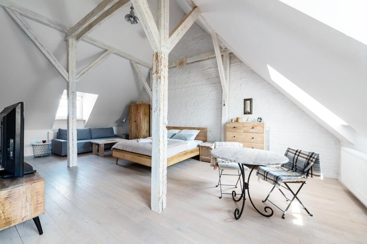 Studio Apartment