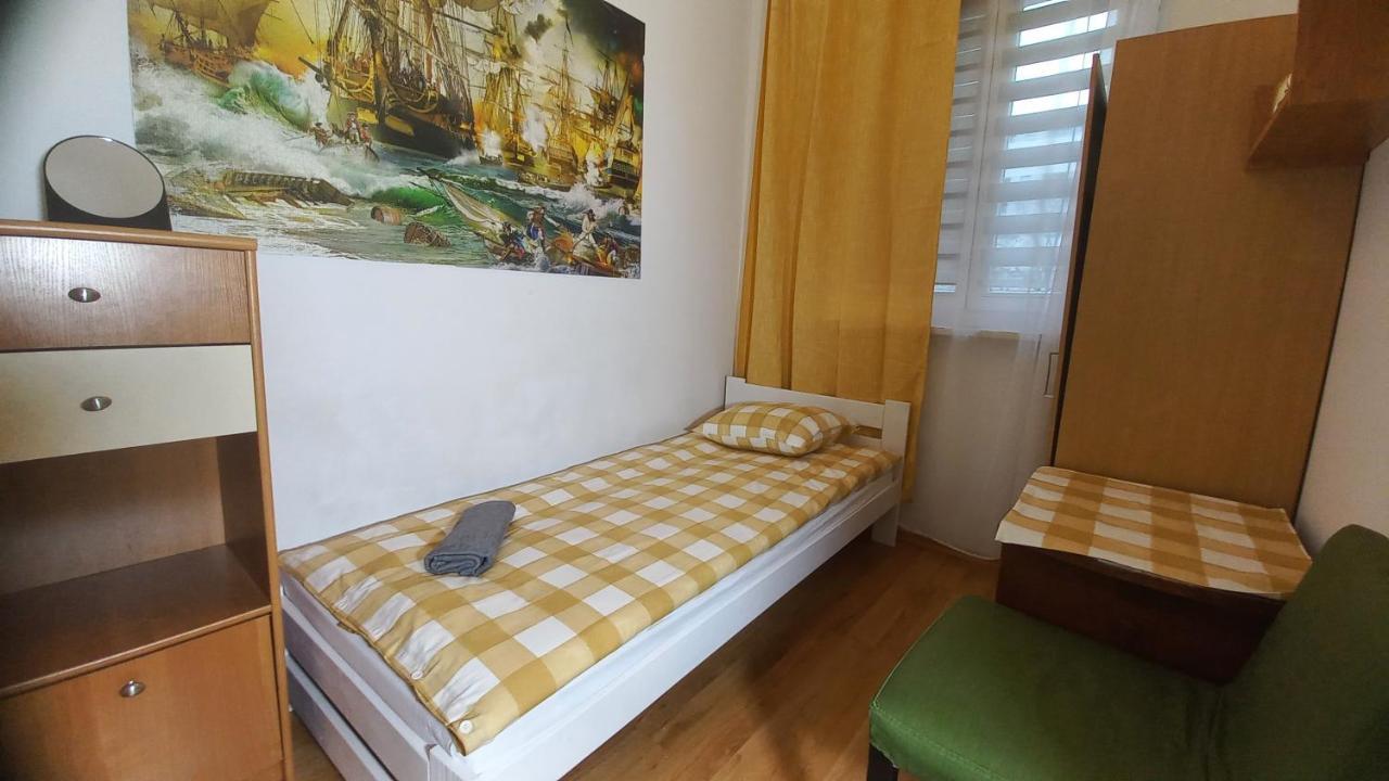 Small Single Room