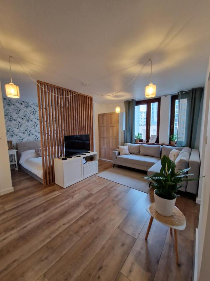 Studio Apartment