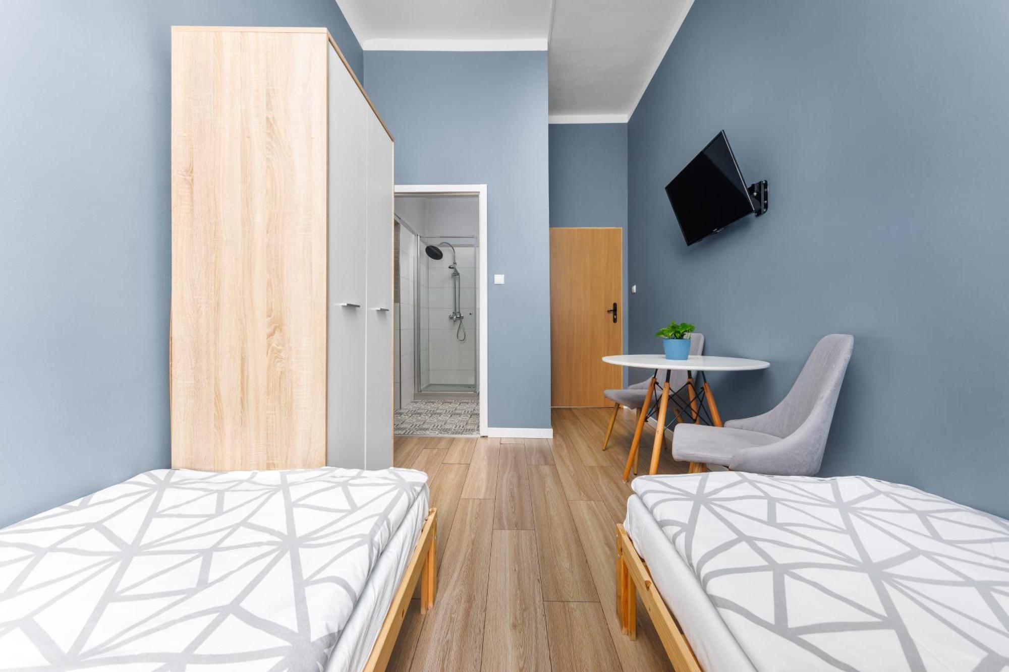 Twin Room Private Bathroom