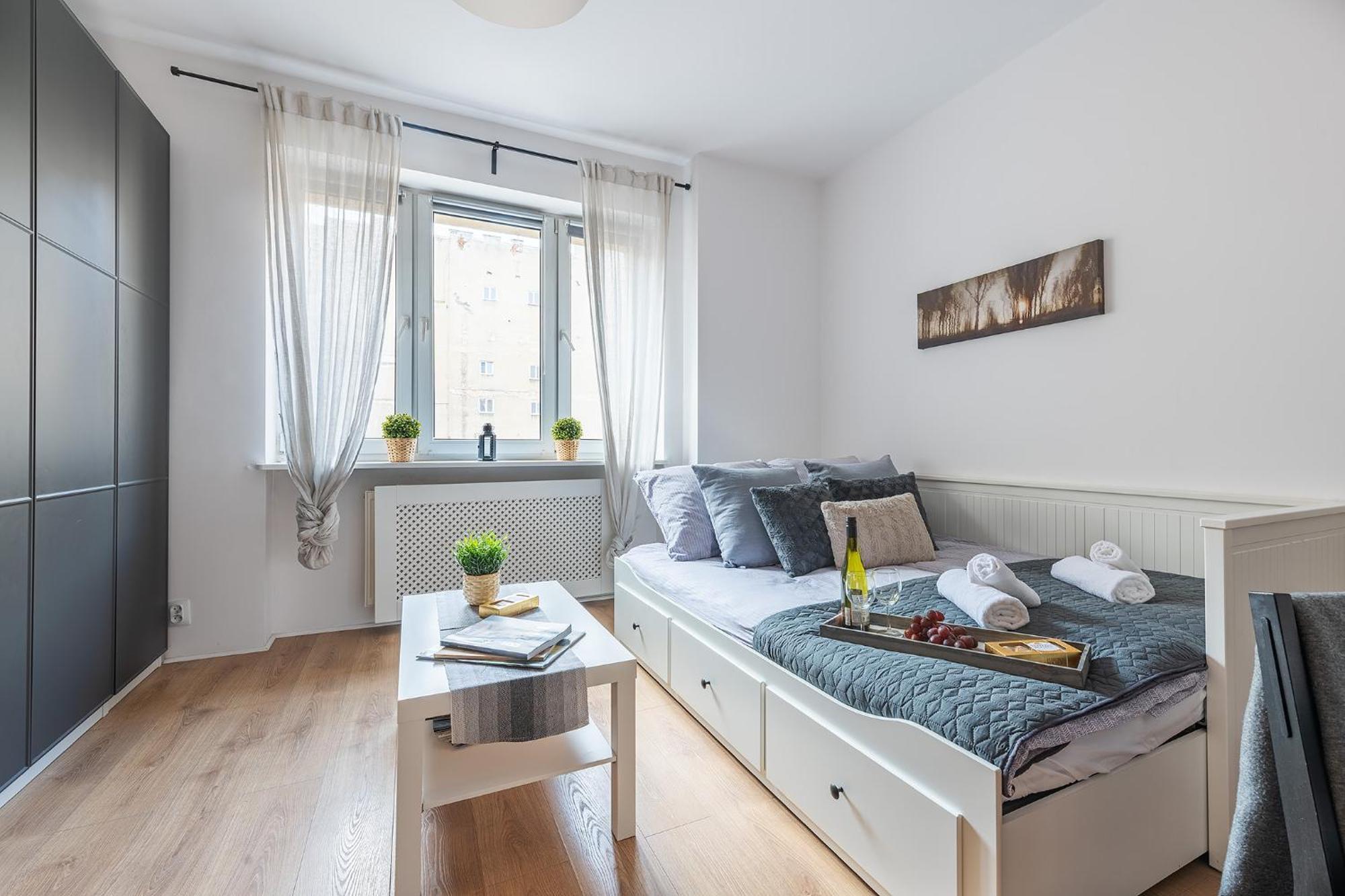 Studio Apartment
