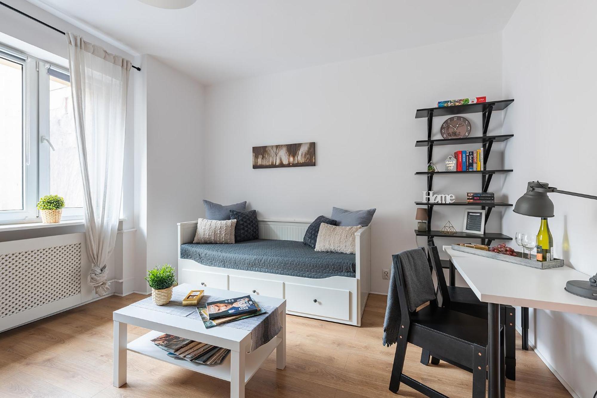 Studio Apartment