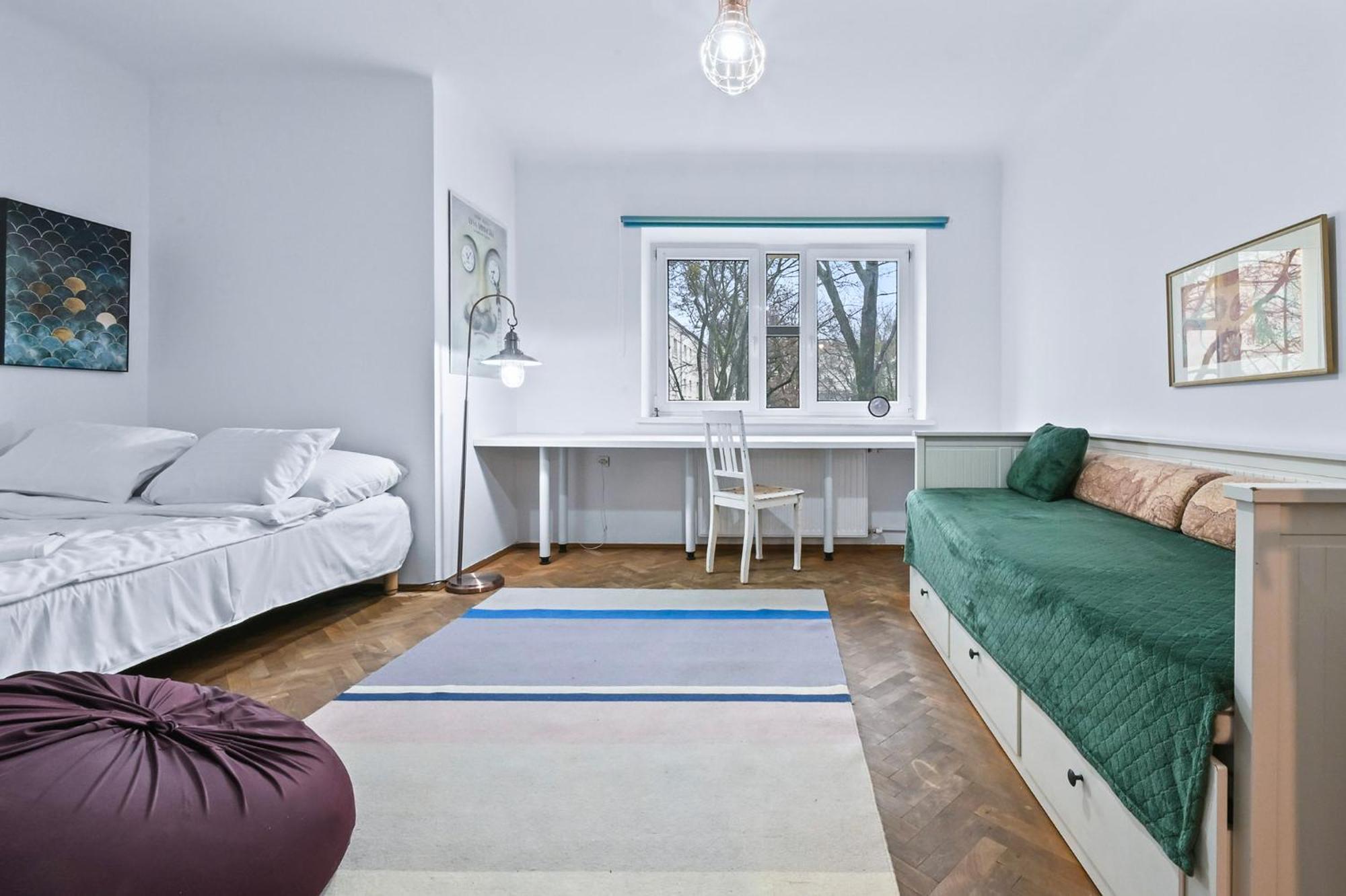 One-Bedroom Apartment