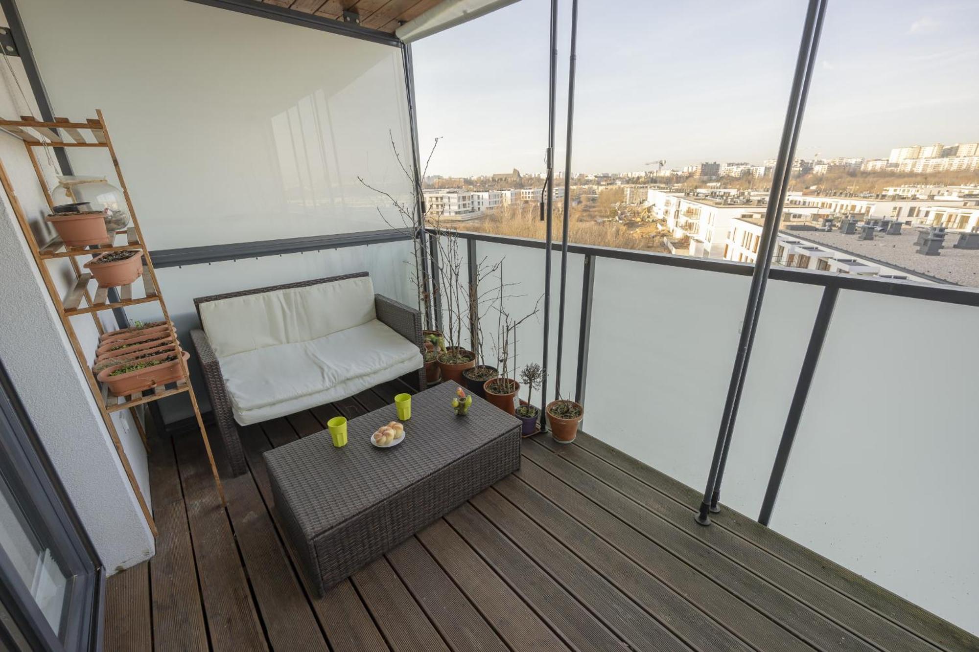 Studio Balcony
