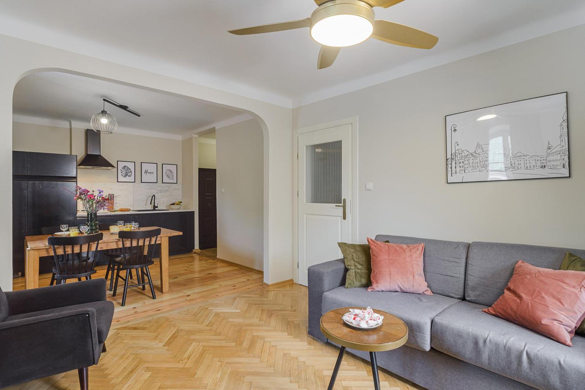 One-Bedroom Apartment