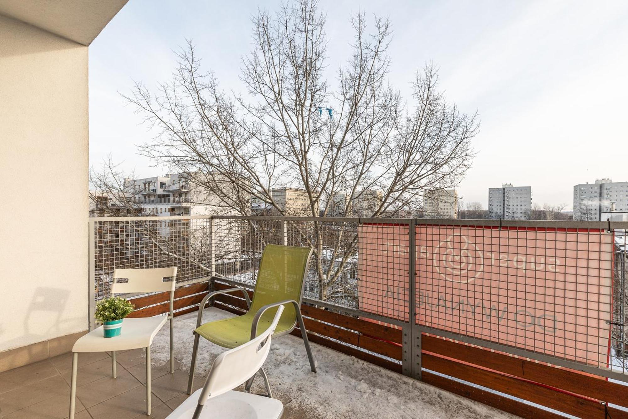Studio Apartment