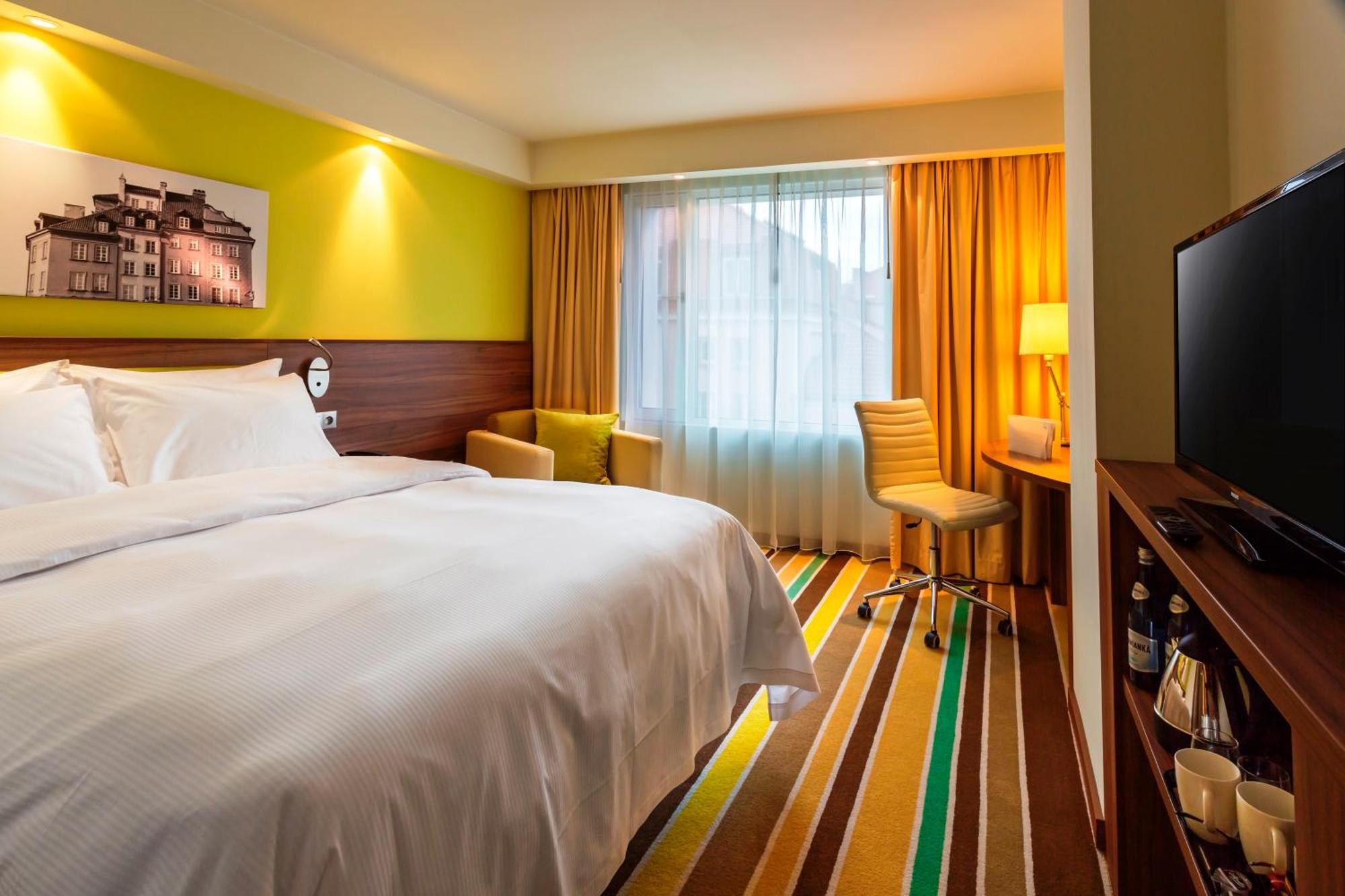 Queen Room City View High Floor