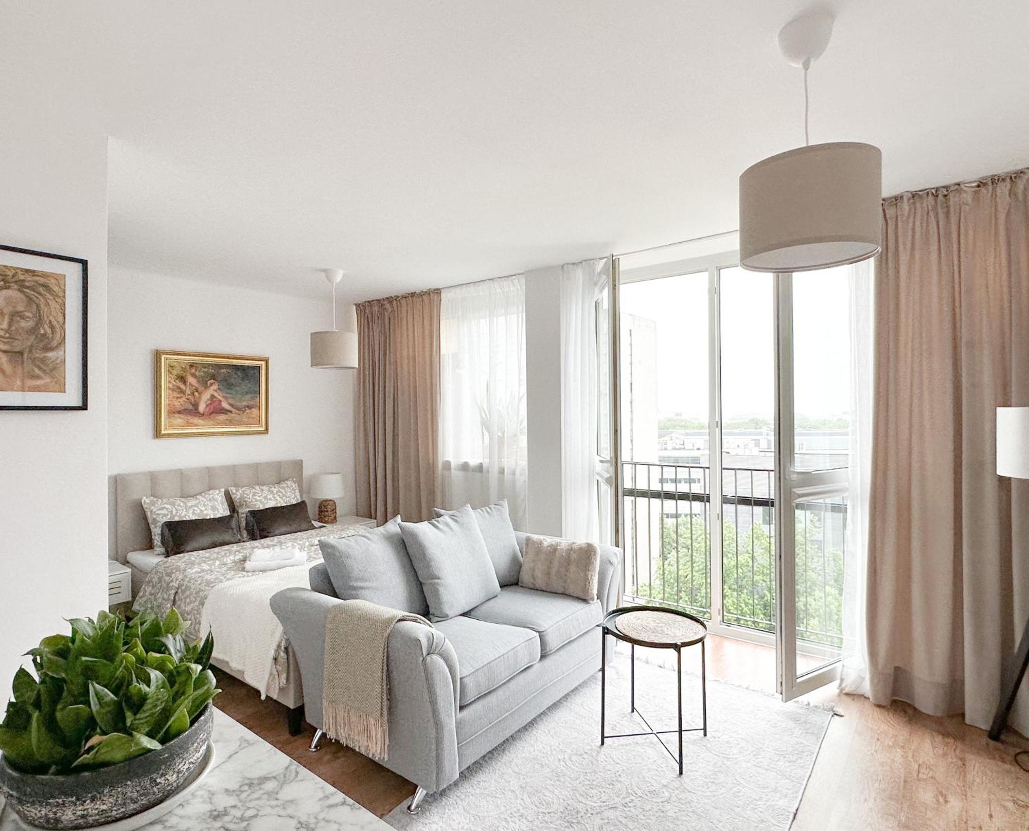One-Bedroom Apartment