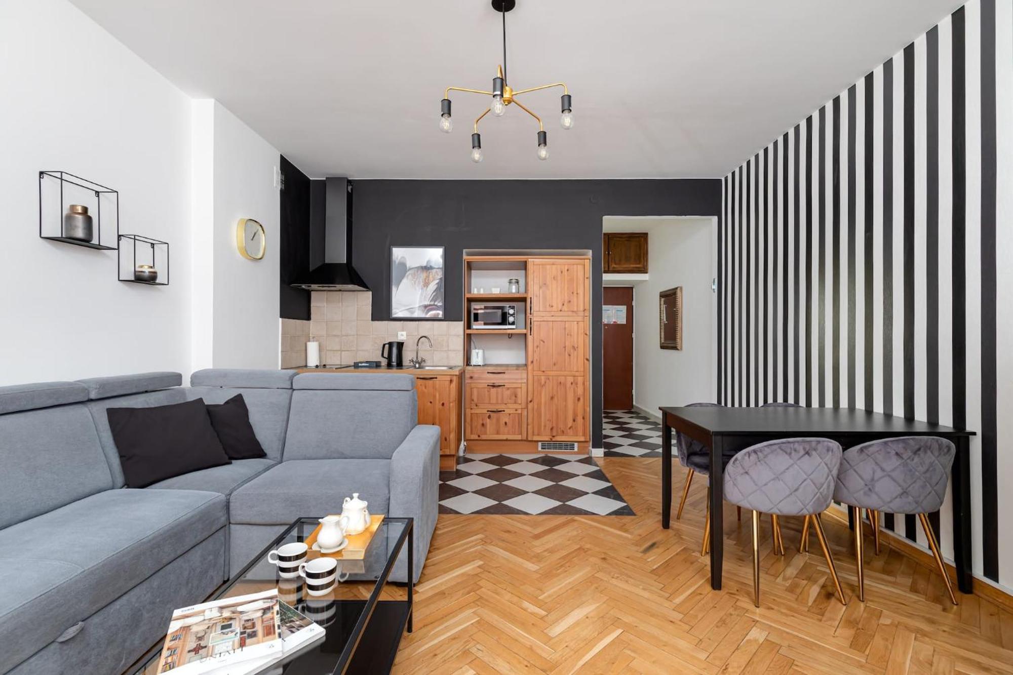 One-Bedroom Apartment