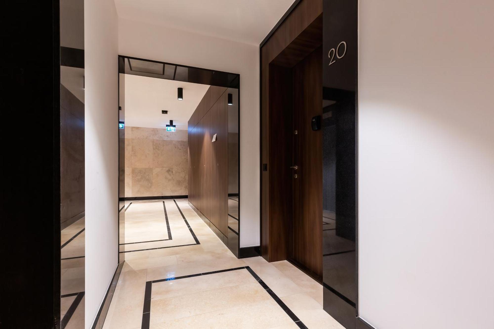 Superior Apartment