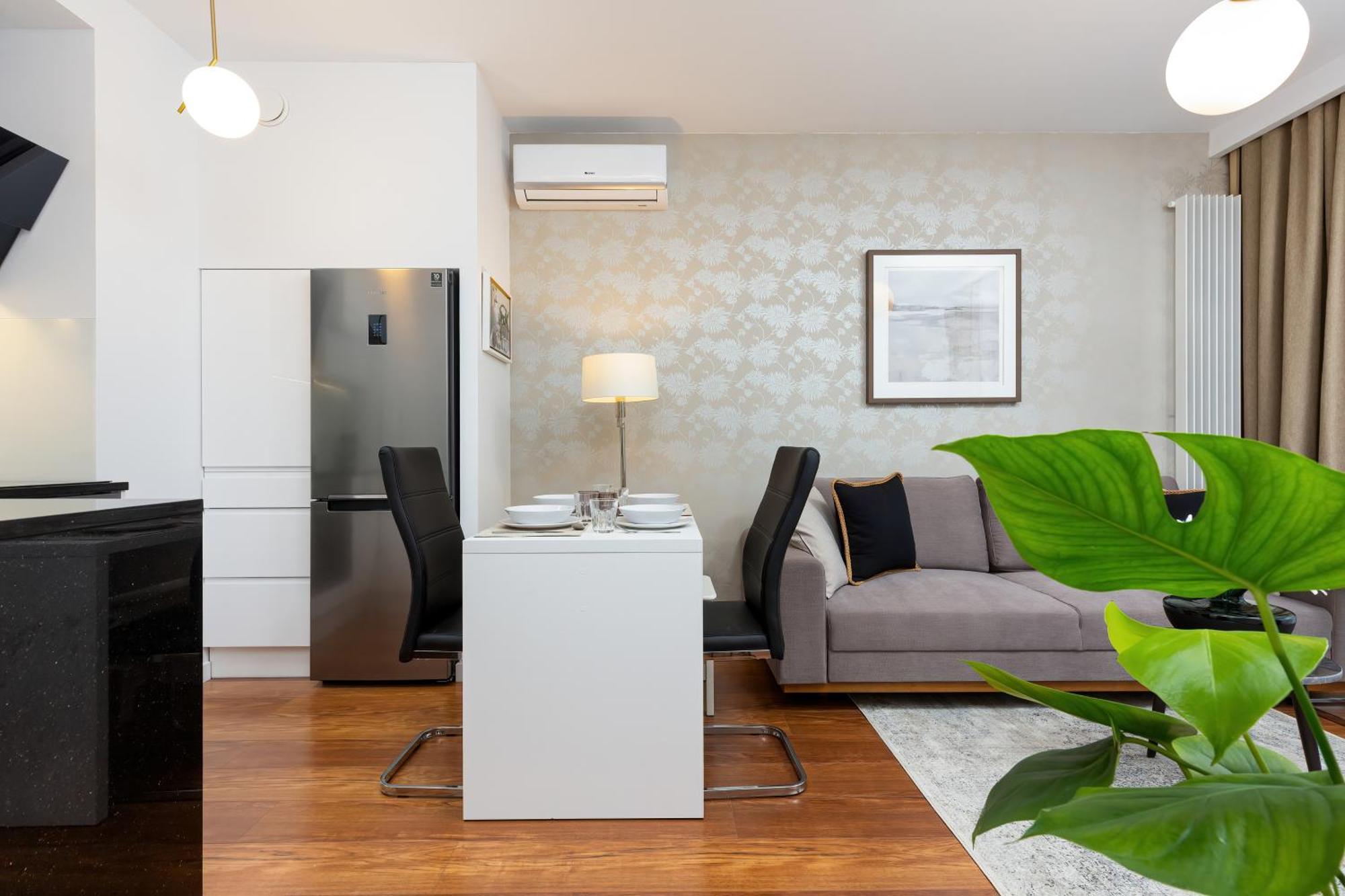 Superior Apartment