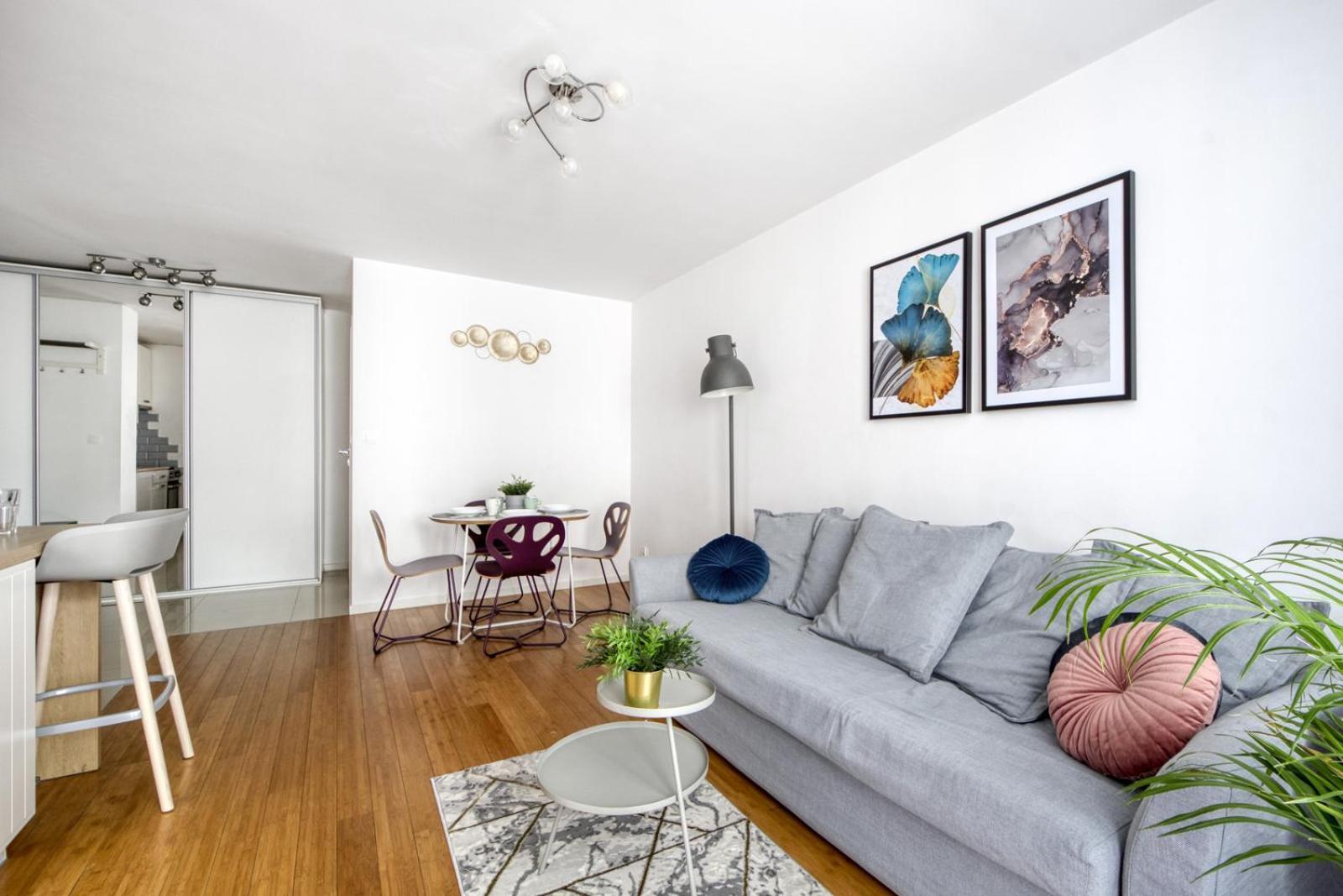 One-Bedroom Apartment