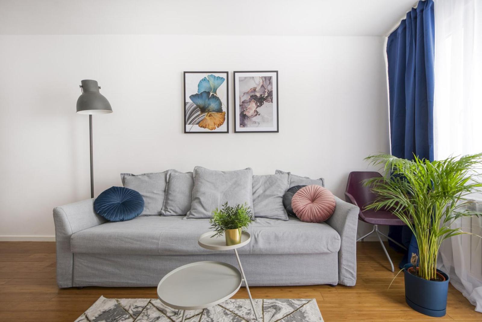 One-Bedroom Apartment