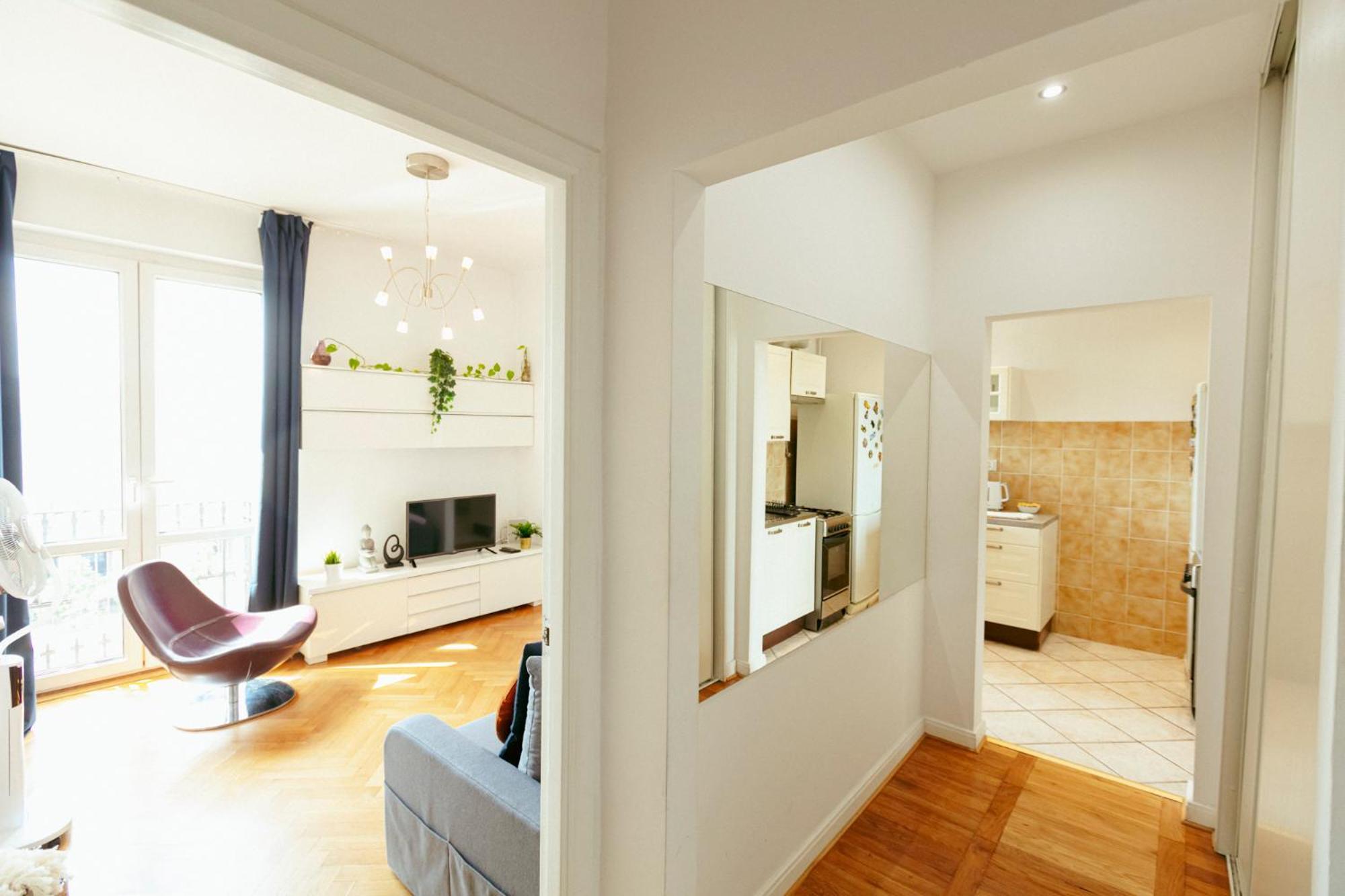 One-Bedroom Apartment