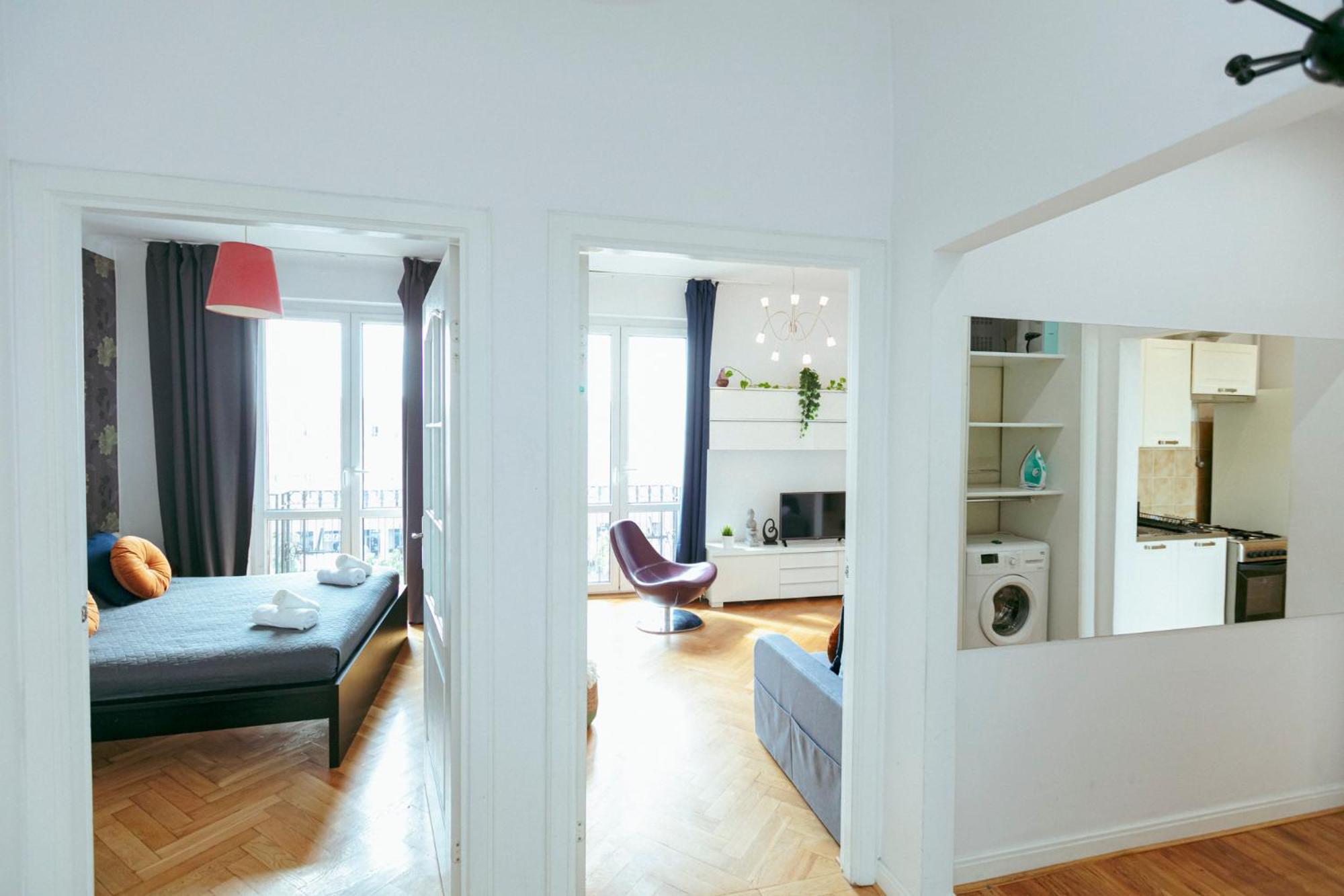 One-Bedroom Apartment