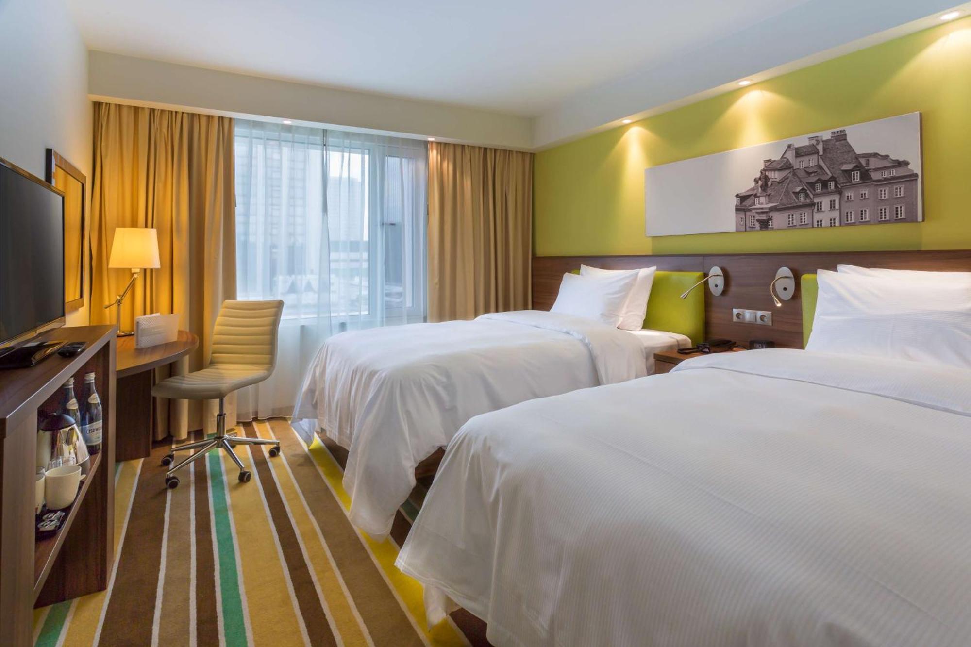 Twin Room City View High Floor