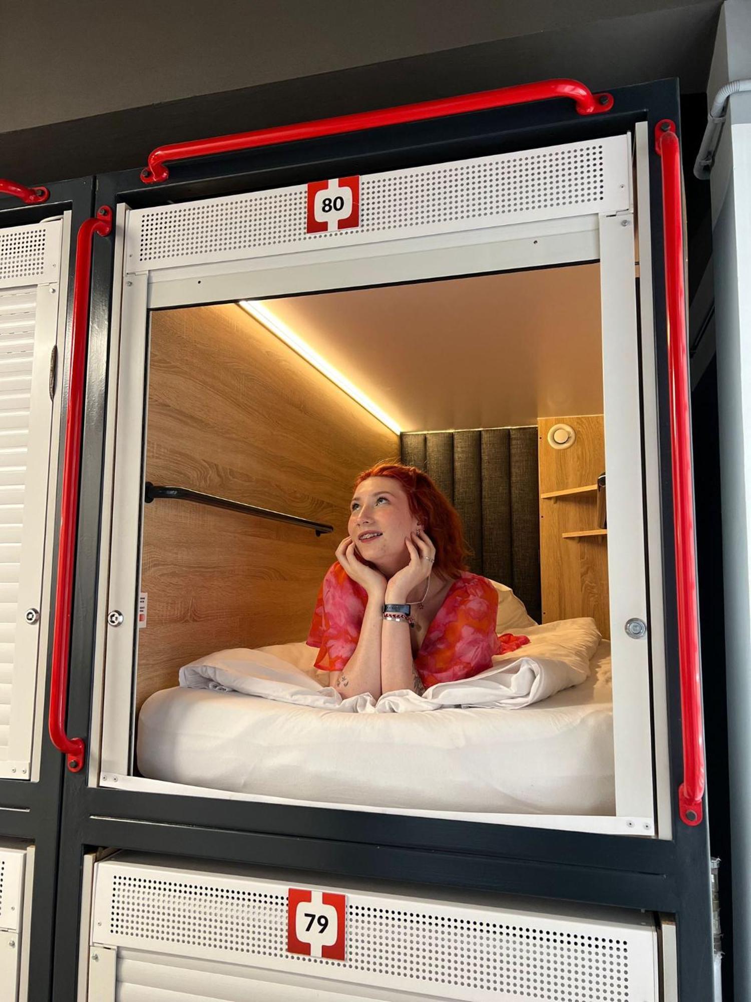 Upper Budget Single Capsule