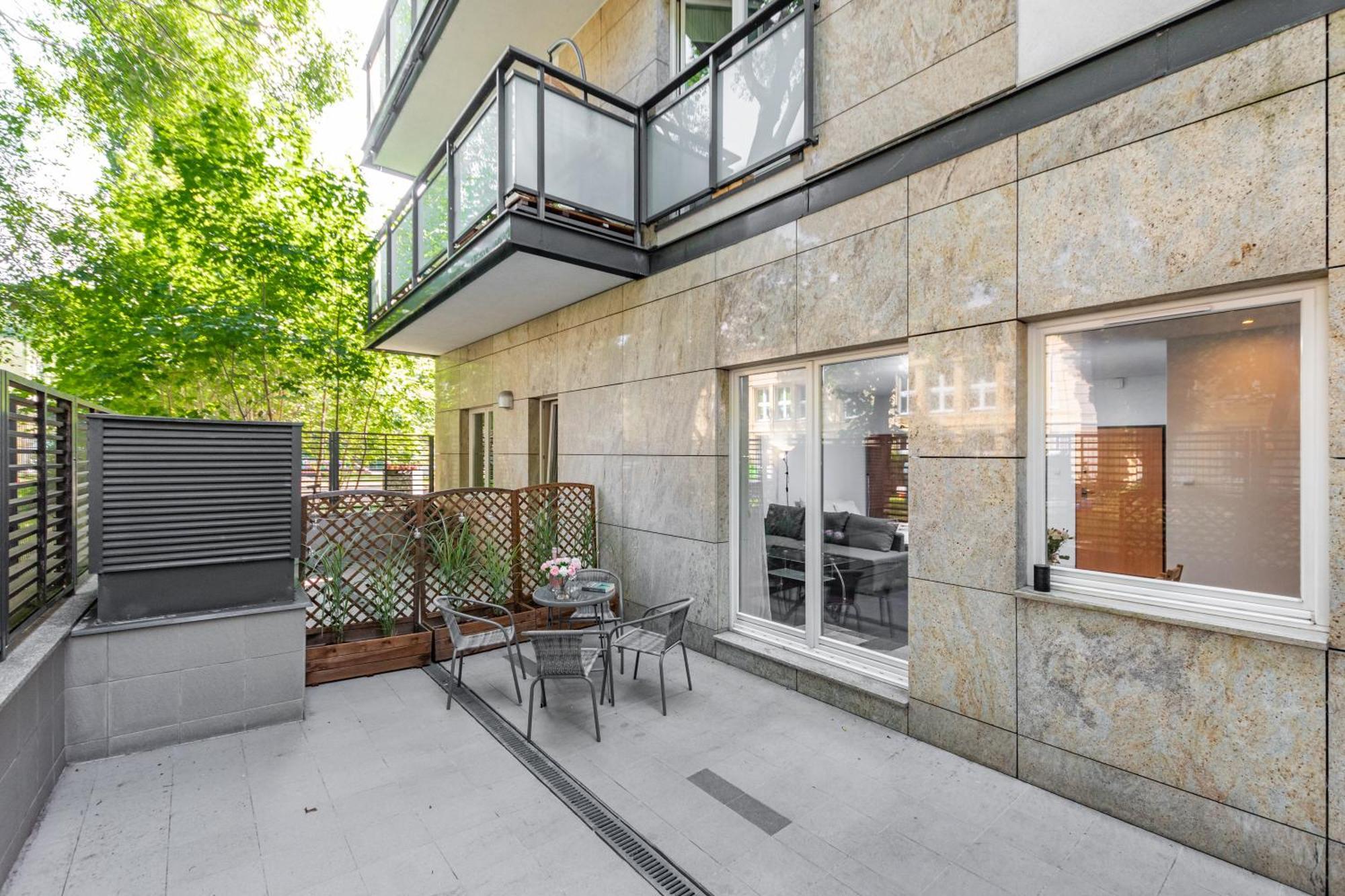 Studio Terrace