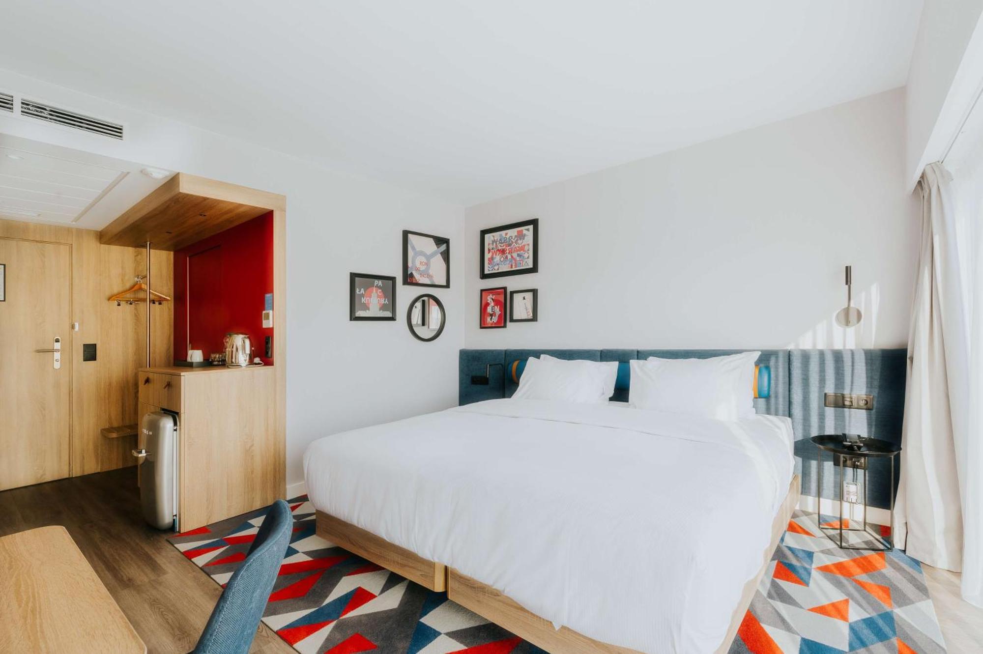 Super King Room