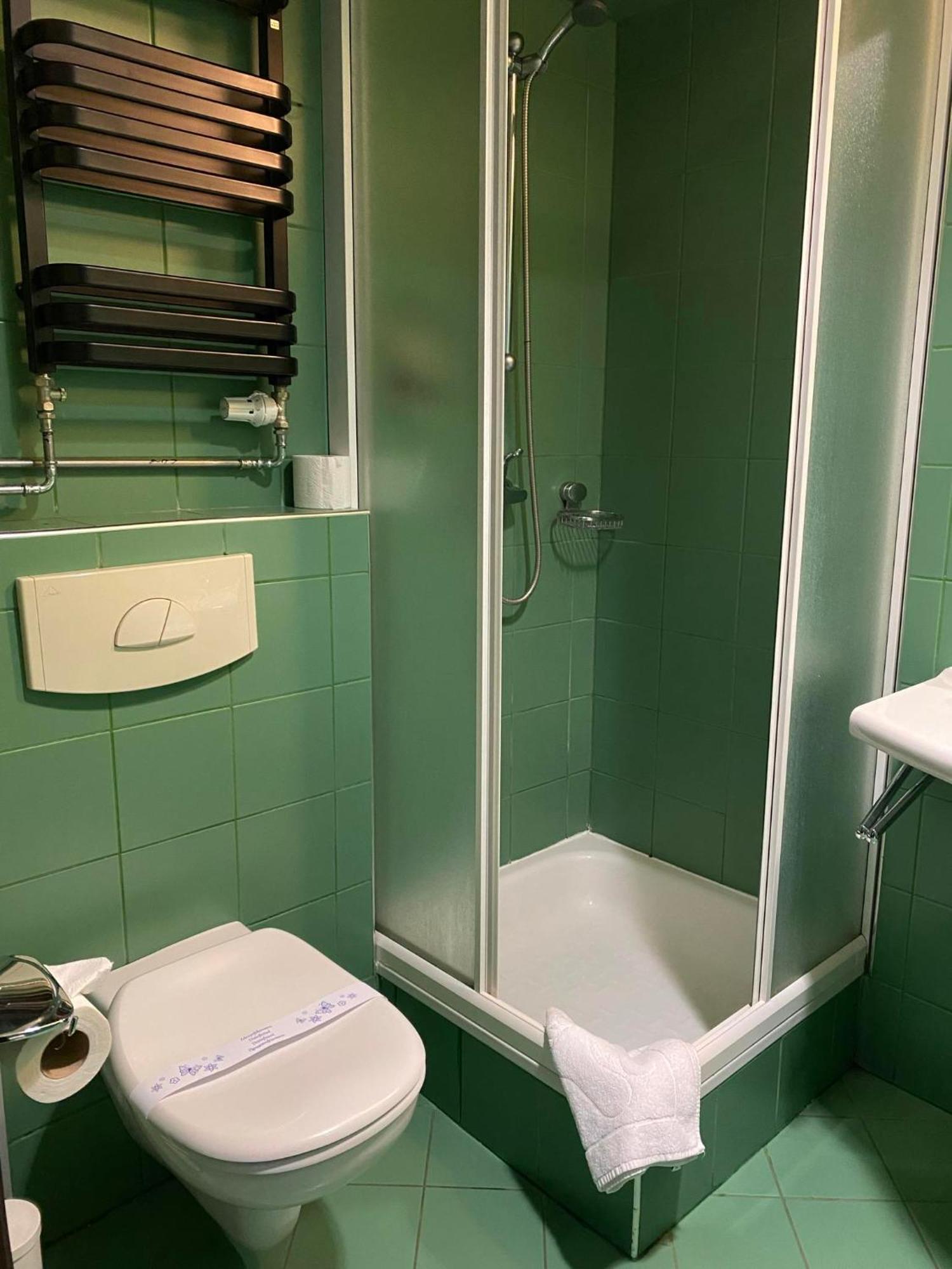 Double Room Private Bathroom