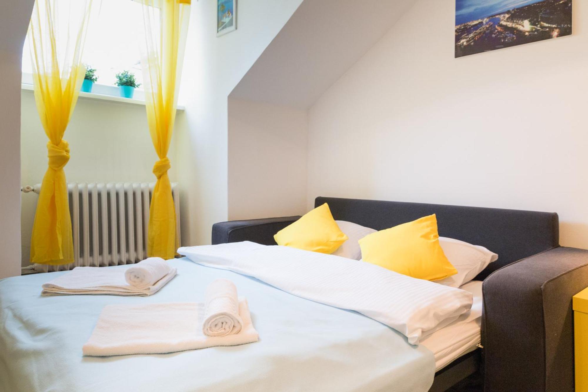 One-Bedroom Apartment