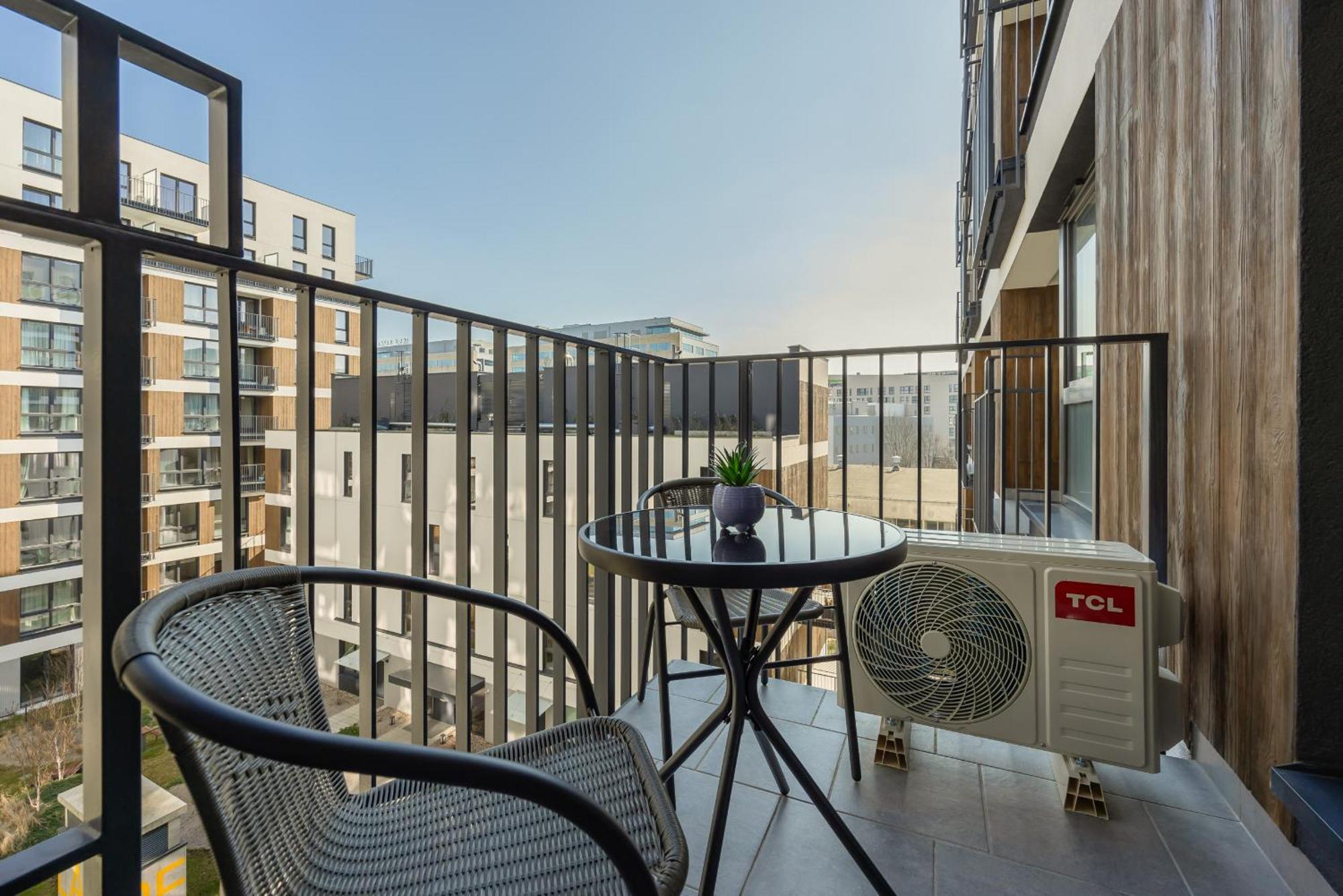 Studio Balcony