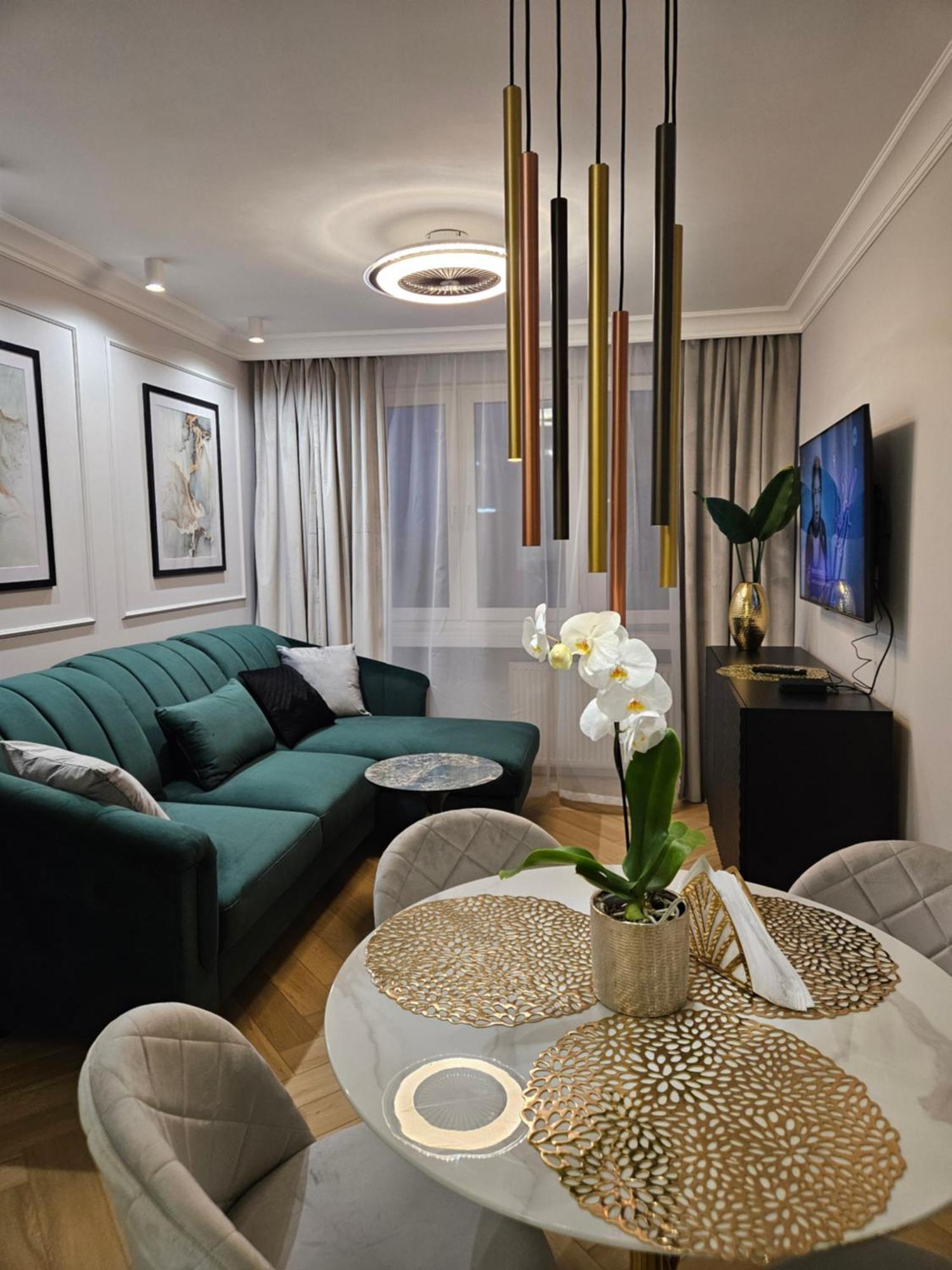 Deluxe Apartment