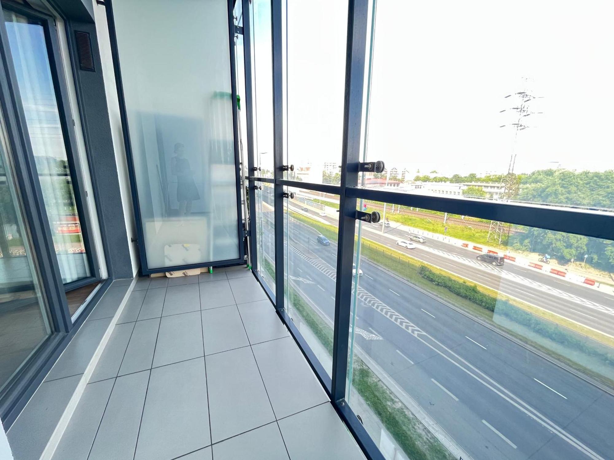 Studio Balcony