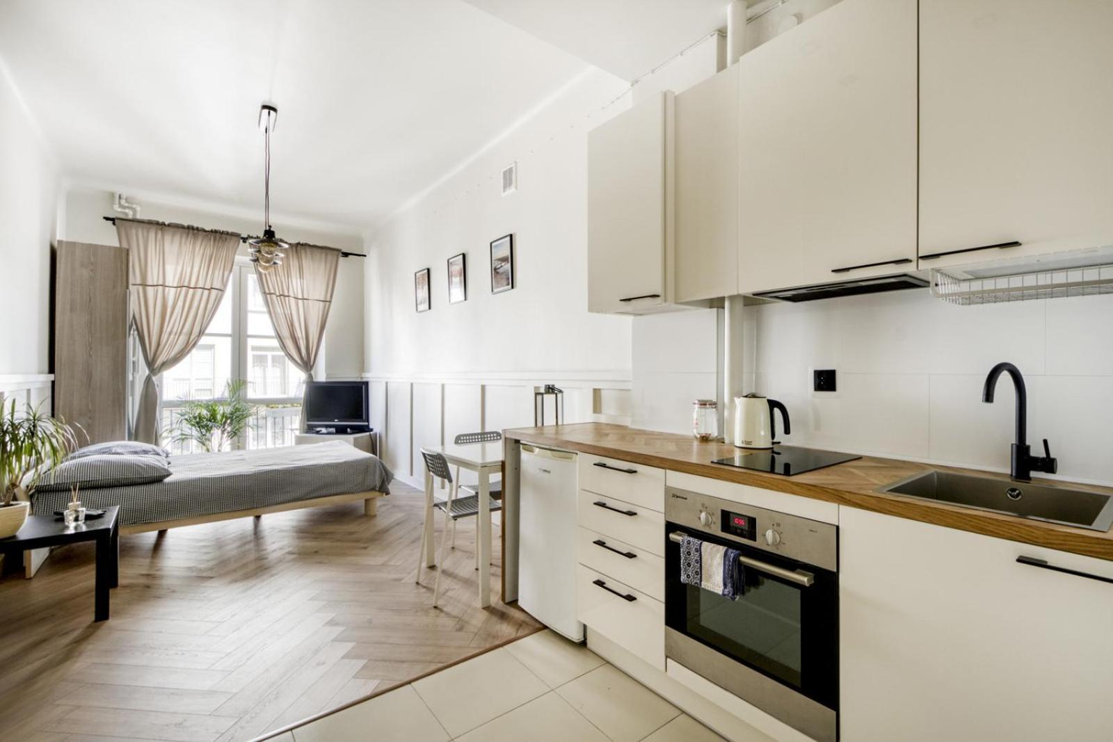 Studio Apartment