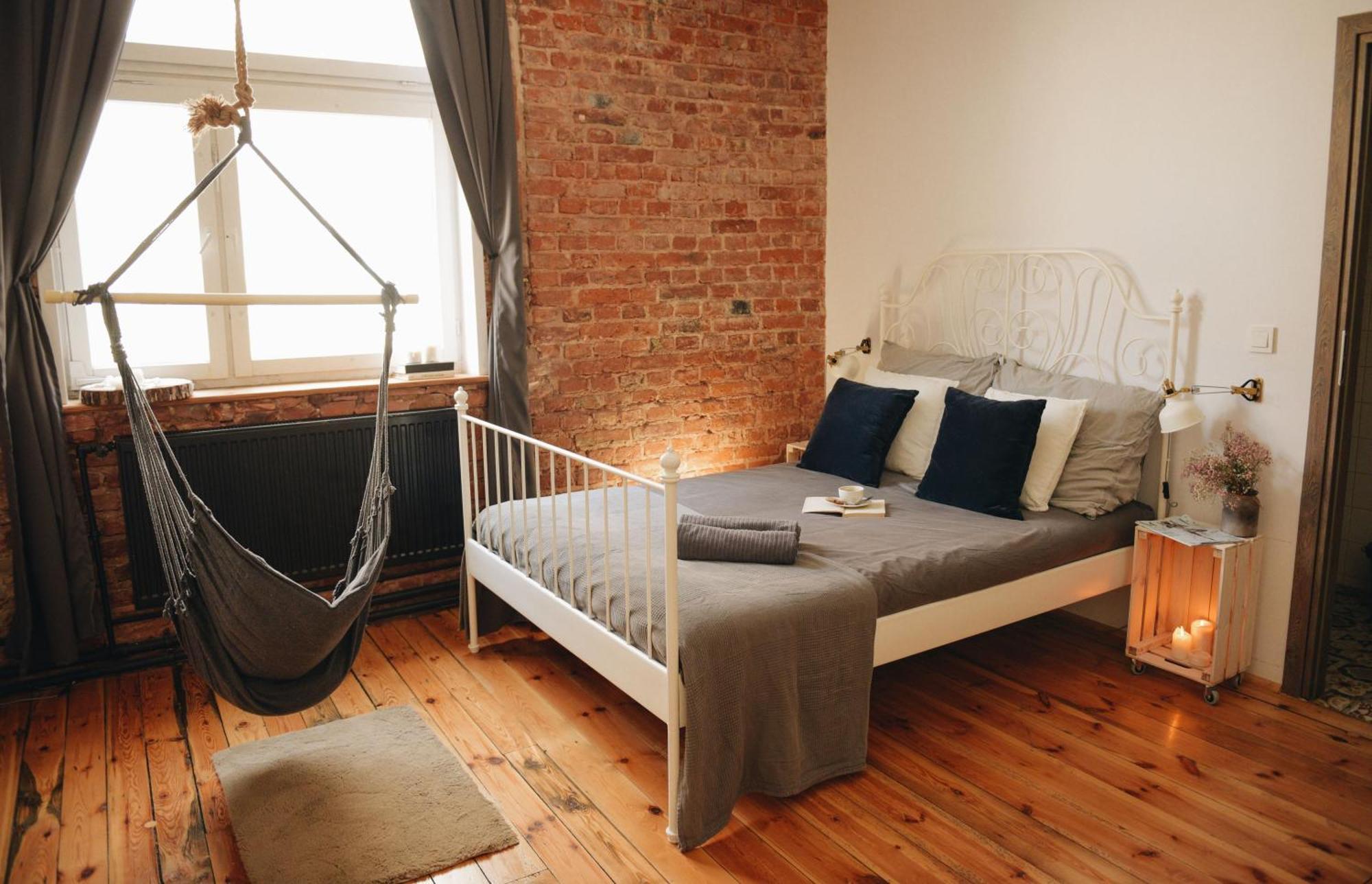 Apartment Hammock 1