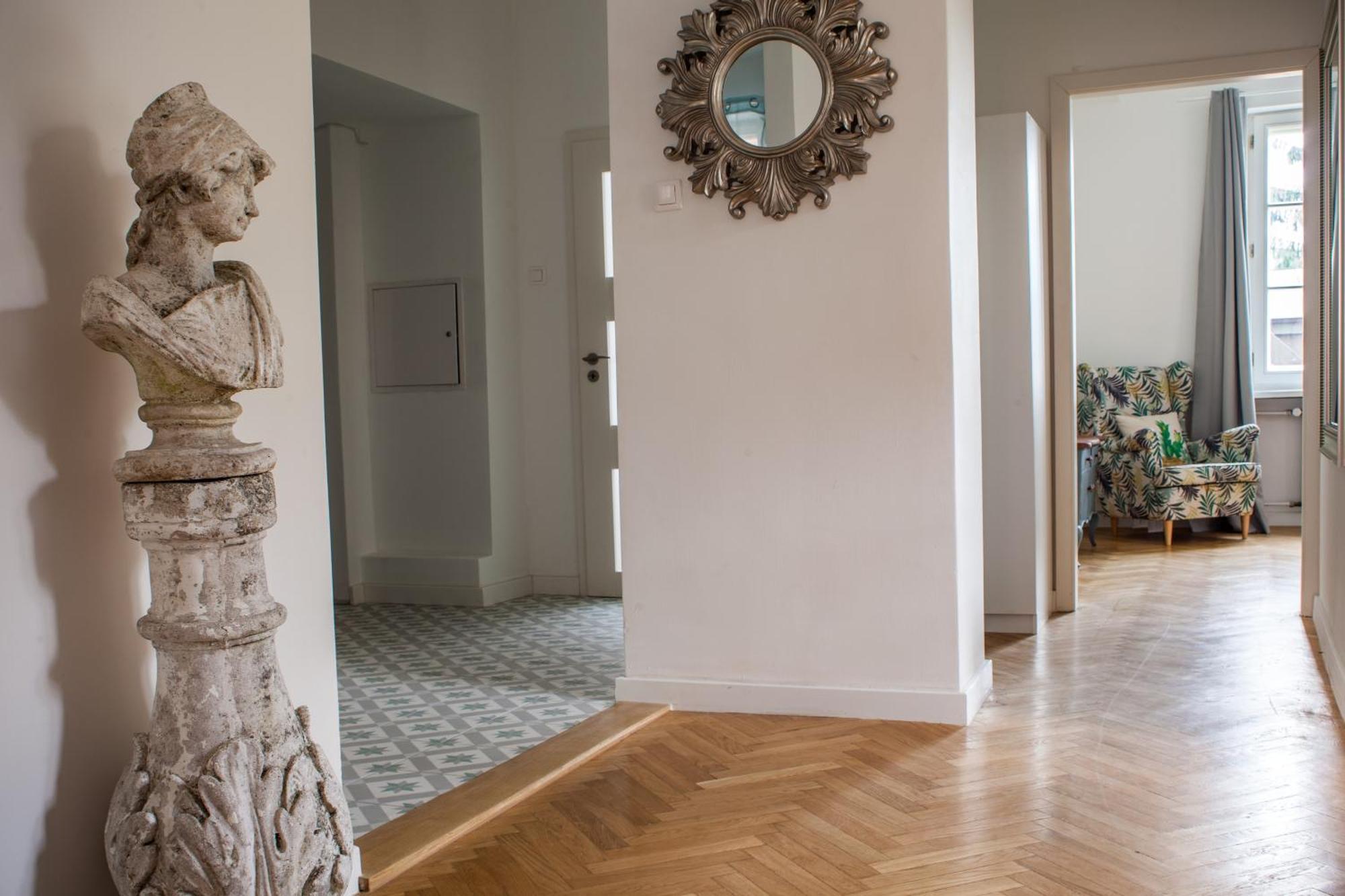 Two-Bedroom Apartment Brzozowa 14 Street