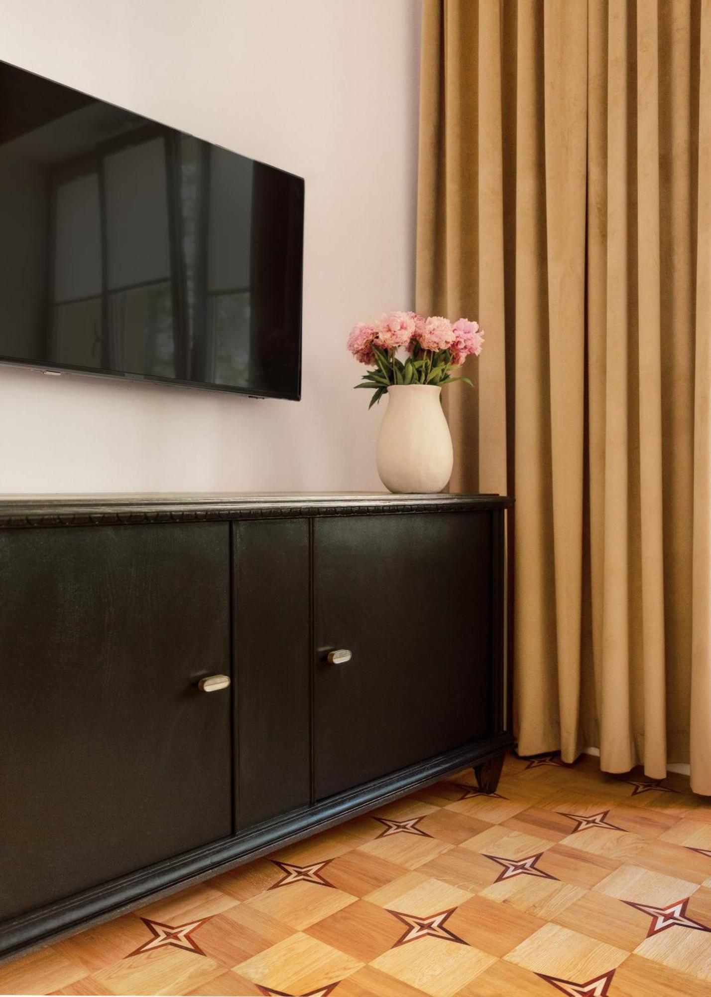 Studio Apartment Balcony